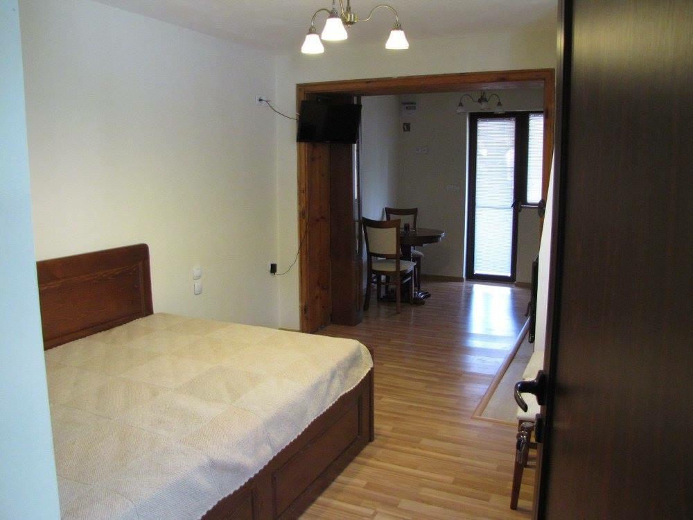 Guest House Vergie 사파레바바냐 외부 사진