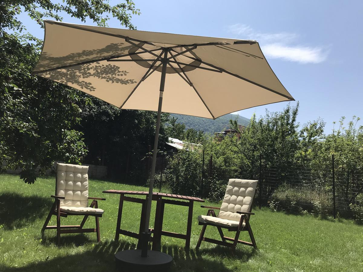 Guest House Vergie 사파레바바냐 외부 사진